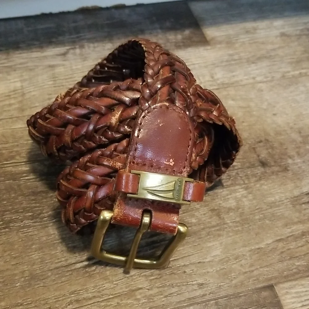 Nautica Brown Leather Braided Belt size 40, unisex